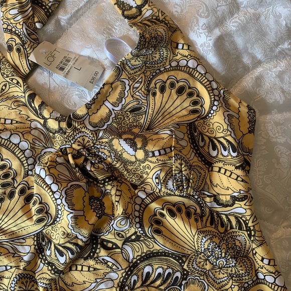 Ann Taylor LOFT Top.New with tags - Picture 3 of 4